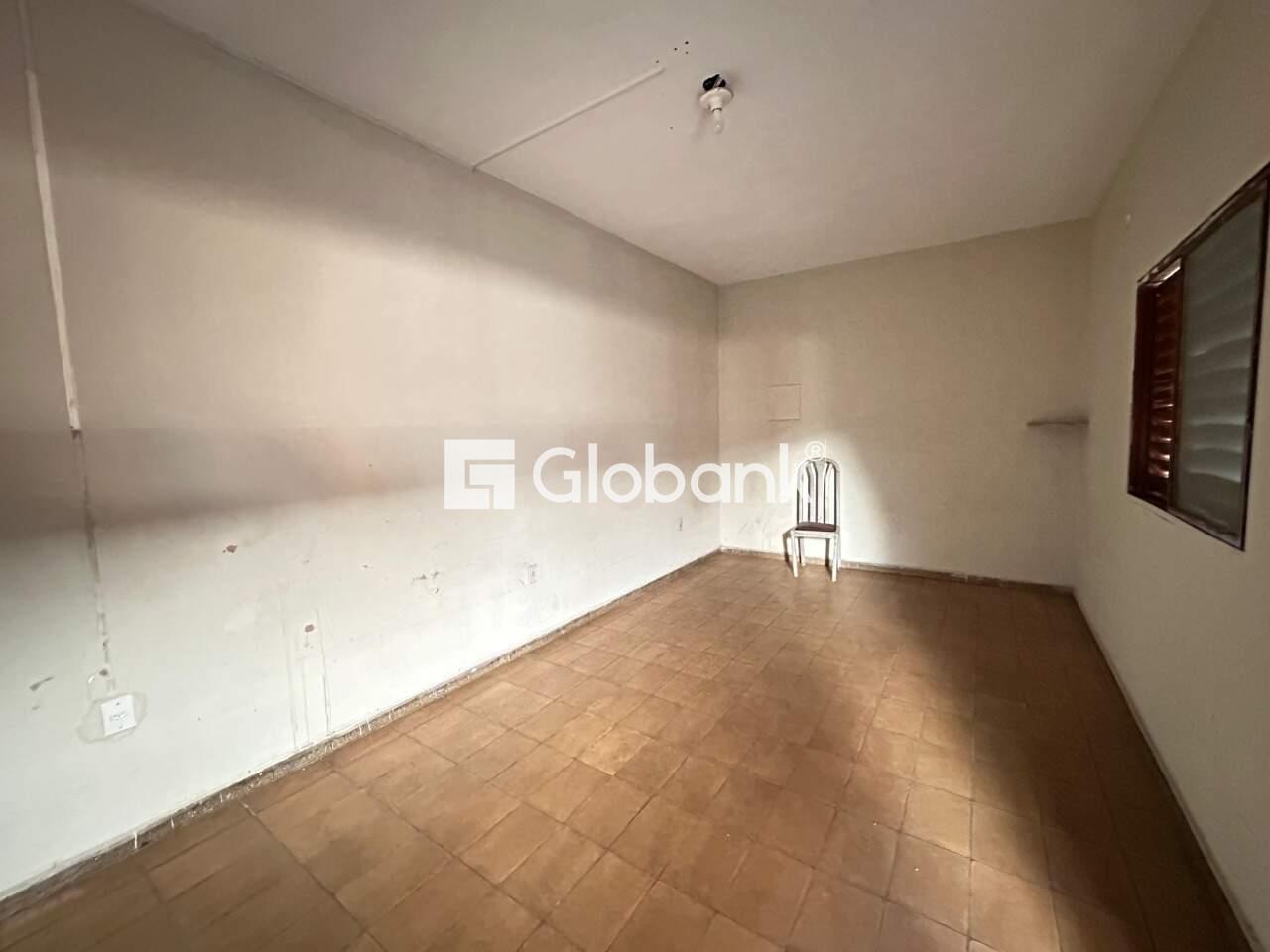 Casa 6 quartos para aluguel Delfino Magalhães 210m² Montes Claros MG: Quarto5