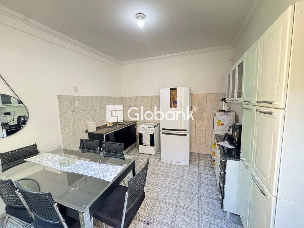 Casa 2 quartos à venda Santa Rita I 120m² Montes Claros MG: 