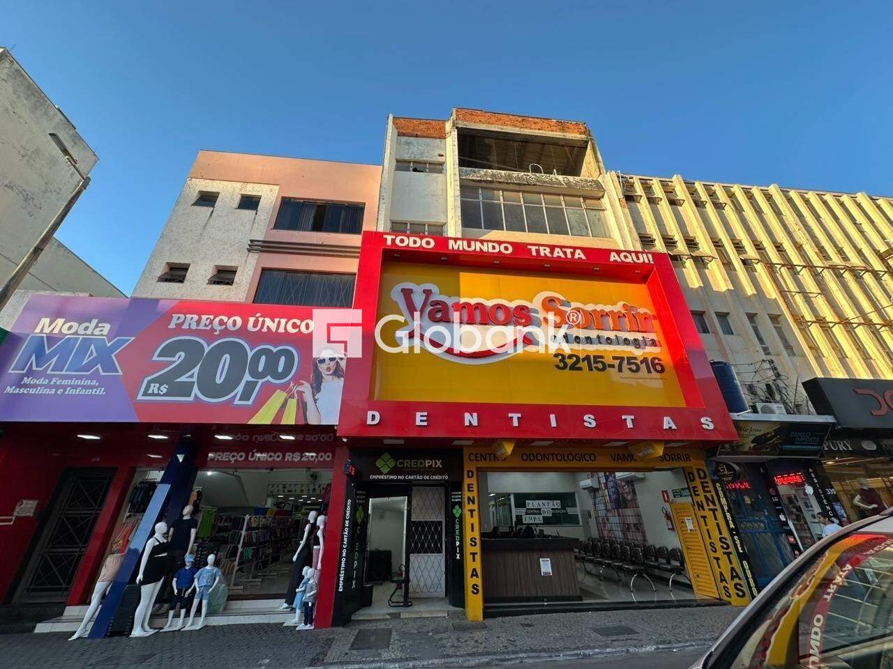 Sala comercial para aluguel Centro 22m² Montes Claros MG: Fachada