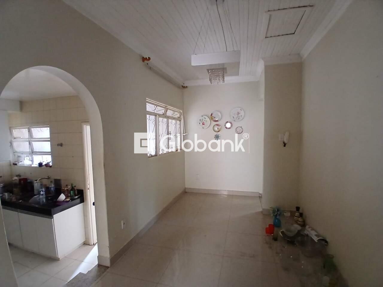 Casa 3 quartos à venda Centro 134m² Montes Claros MG: 