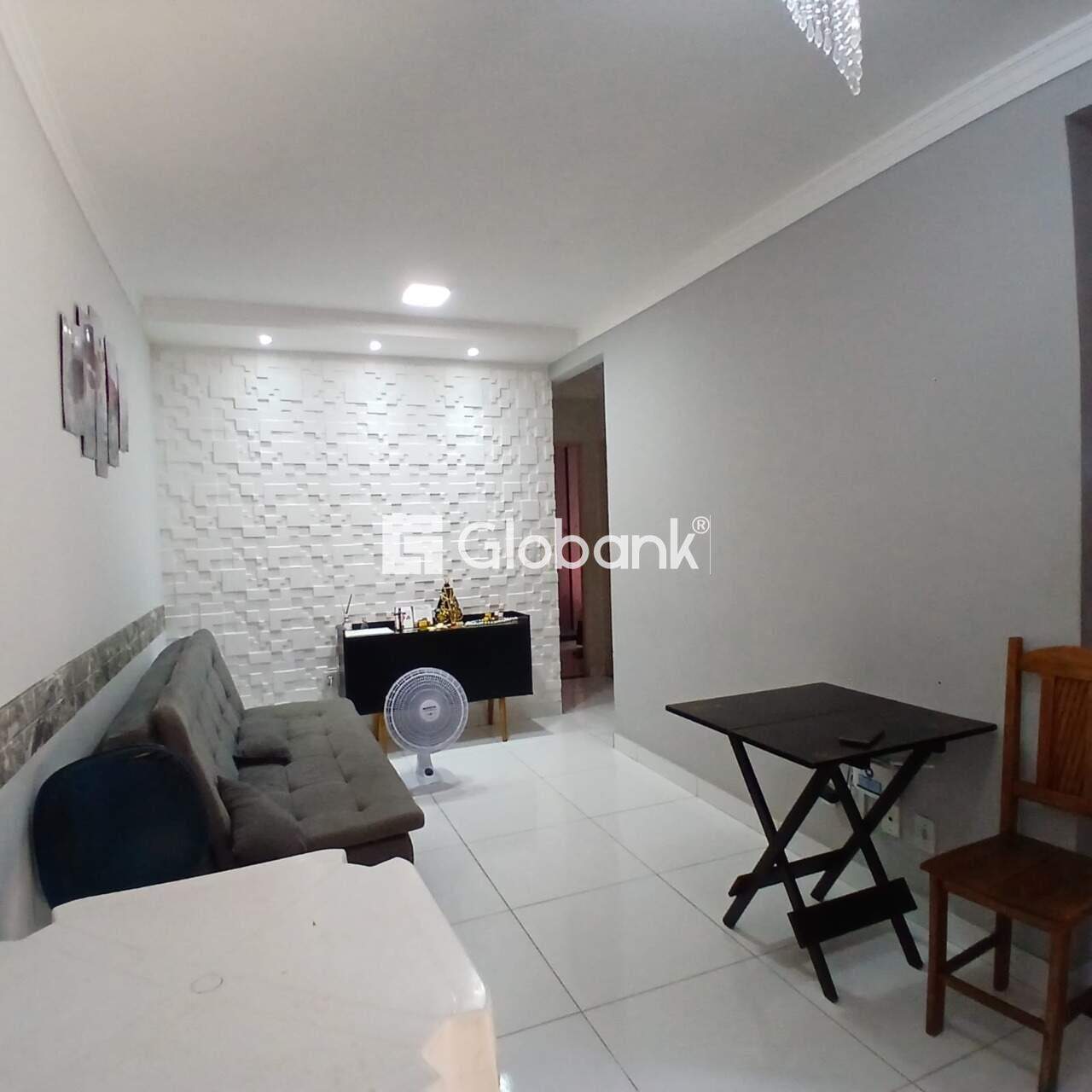 Casa 3 quartos à venda Loteamento Novo Jaraguá 64m² Montes Claros MG: 