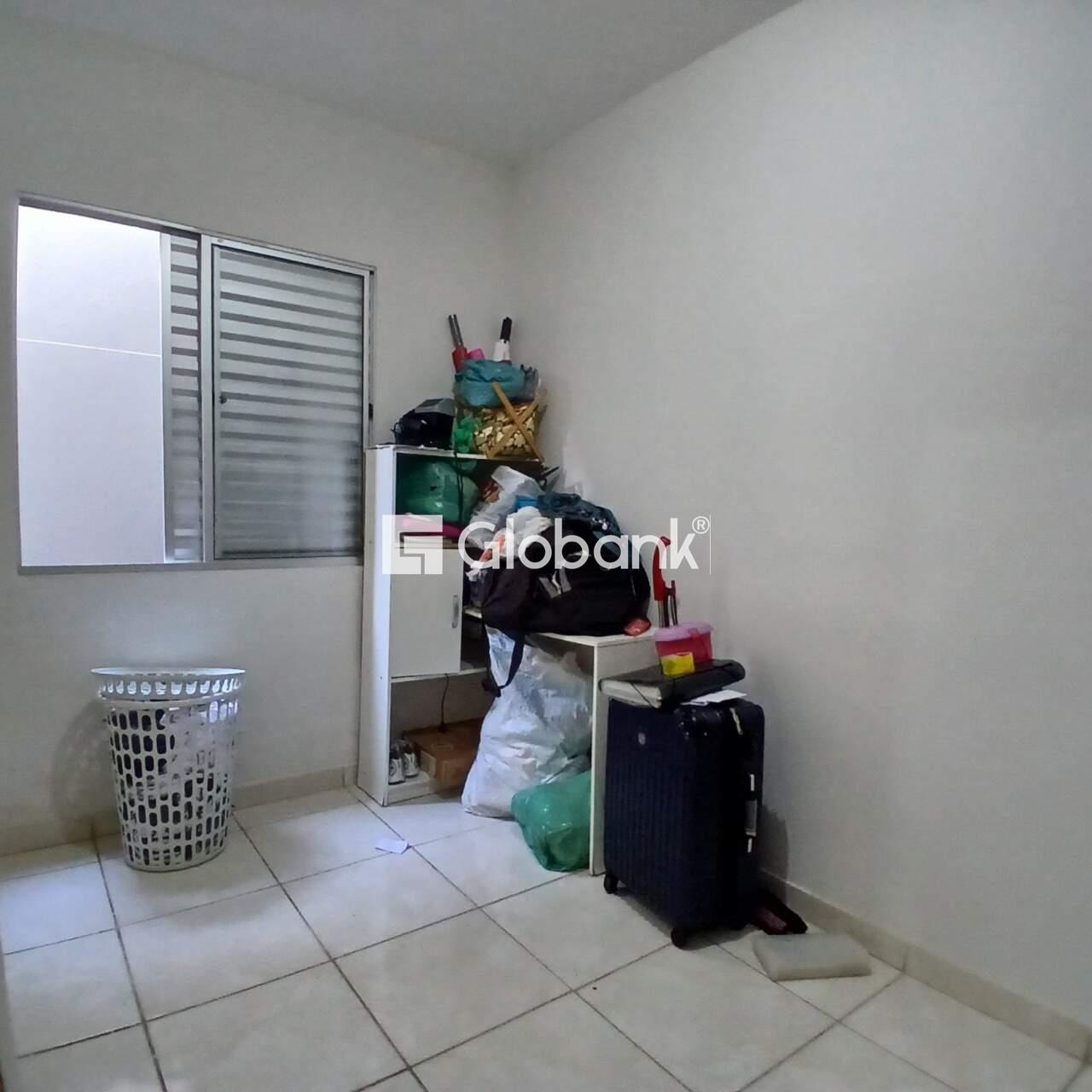 Casa 3 quartos à venda Loteamento Novo Jaraguá 64m² Montes Claros MG: 