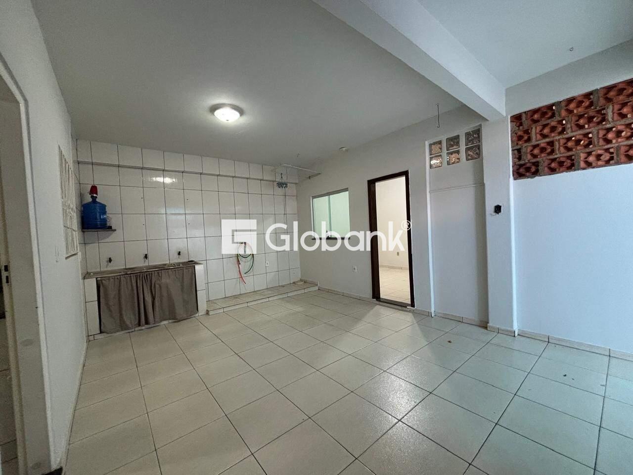 Casa 6 quartos à venda Vila Exposição 0m² Montes Claros MG: rea de servi o