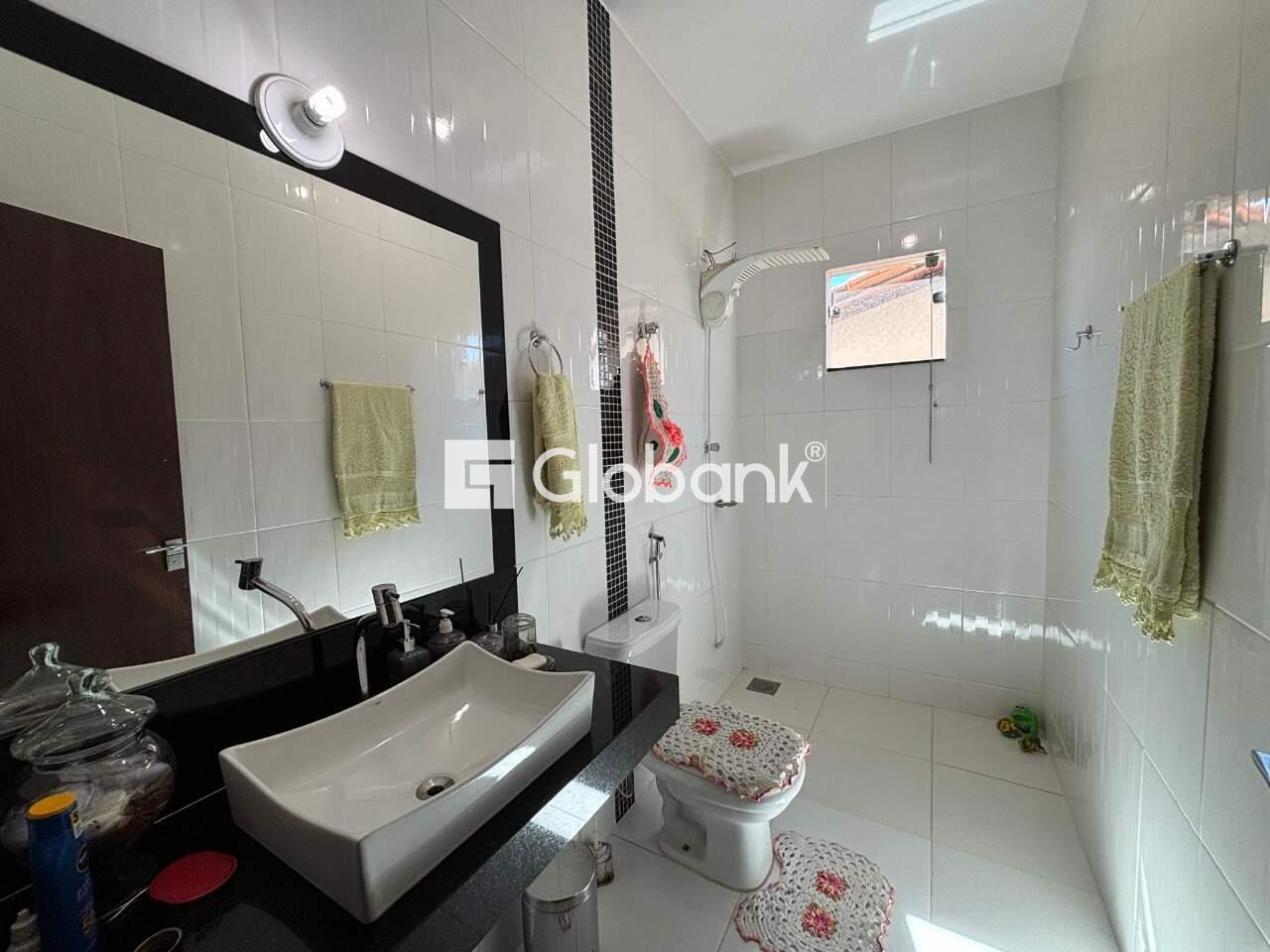 Casa 6 quartos à venda Vila Exposição 0m² Montes Claros MG: 