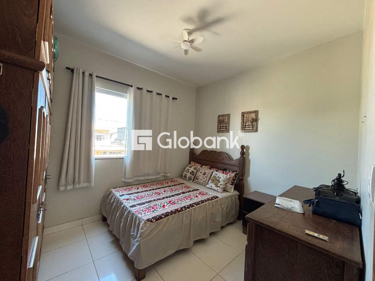 Casa 6 quartos à venda Vila Exposição 0m² Montes Claros MG: 