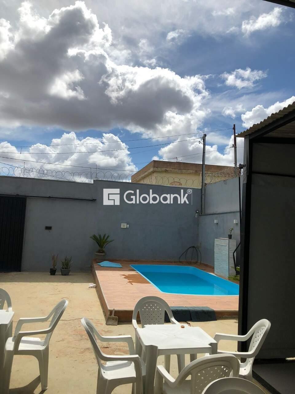 Casa 3 quartos à venda Dona Gregória 0m² Montes Claros MG: 