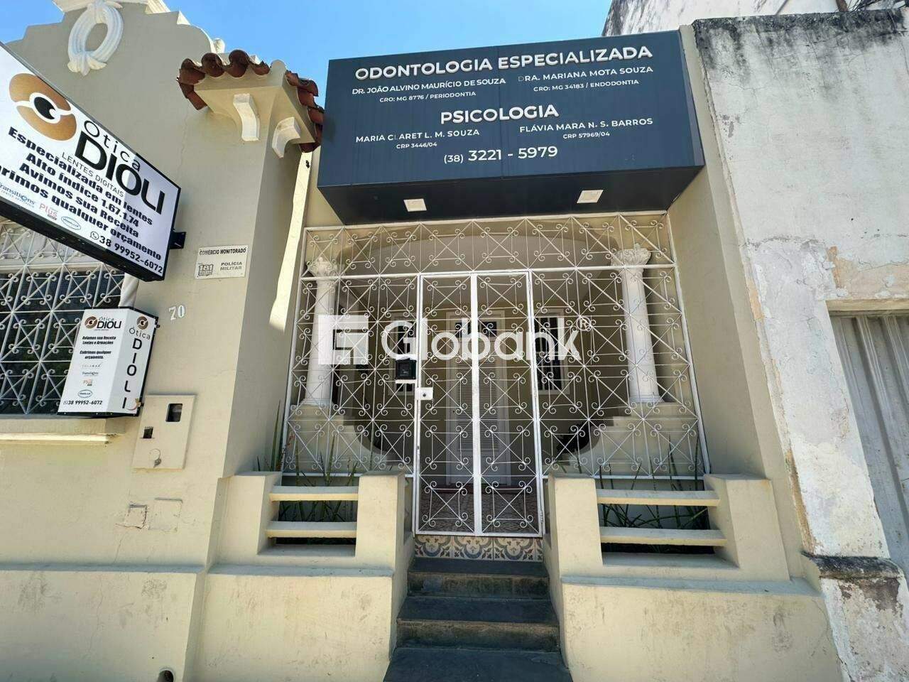 Sala comercial para aluguel Centro 12m² Montes Claros MG: Fachada