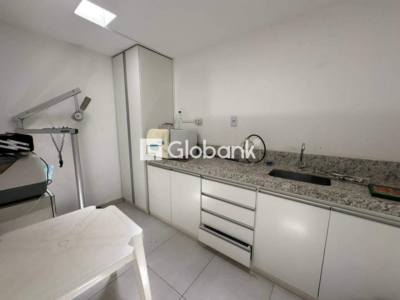 Sala comercial para aluguel Centro 20m² Montes Claros MG: Sala5