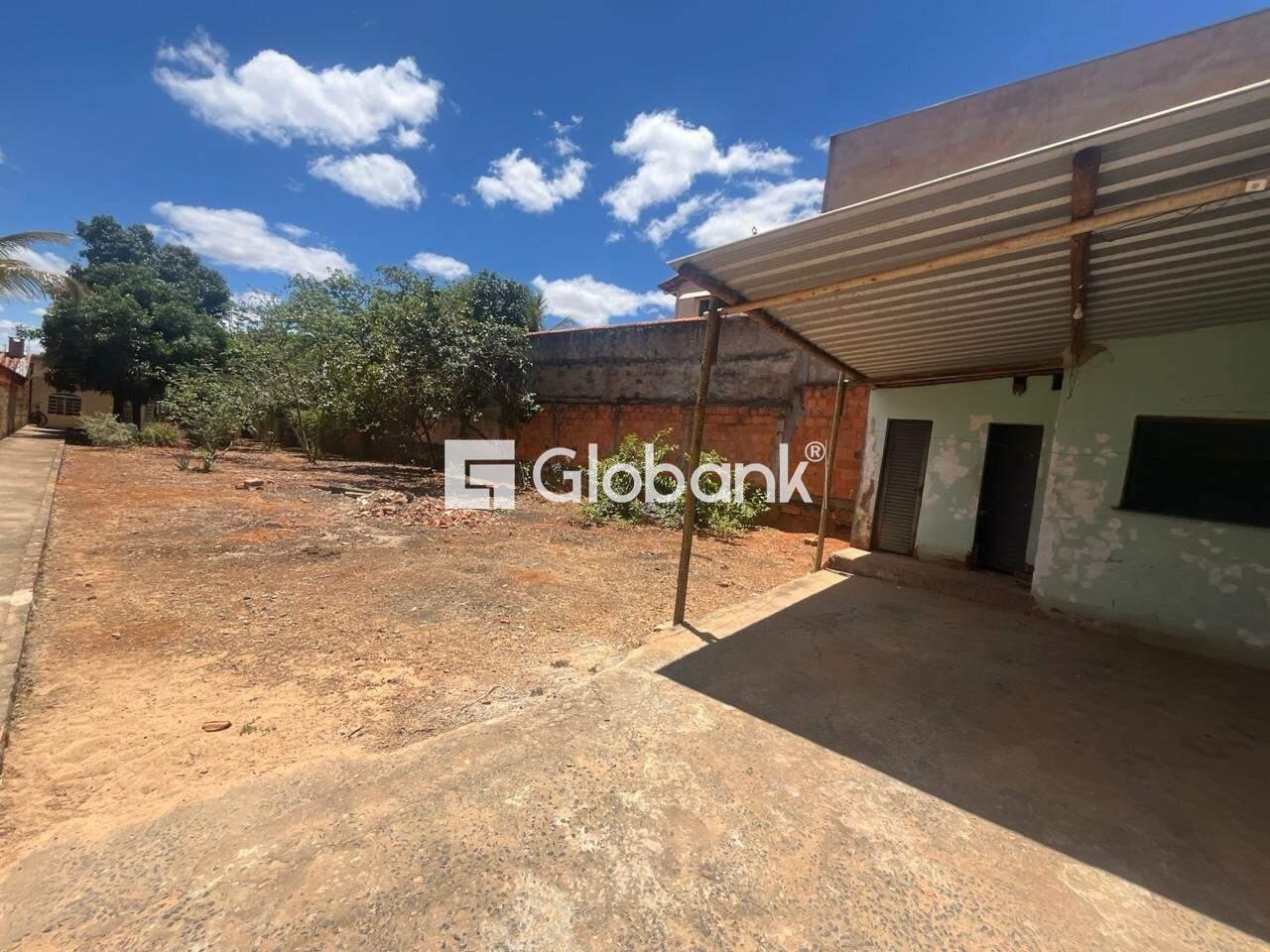 Casa 3 quartos à venda Monte Alegre 650m² Montes Claros MG: QUINTAL
