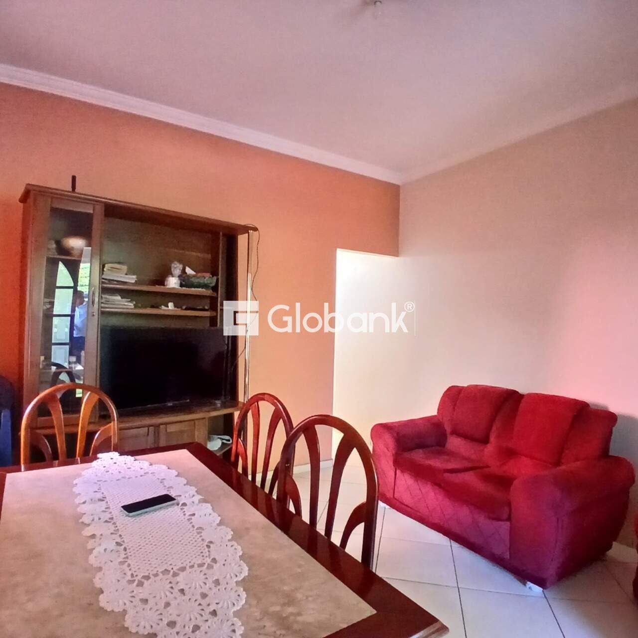 Casa 3 quartos à venda Santos Reis 0m² Montes Claros MG: 