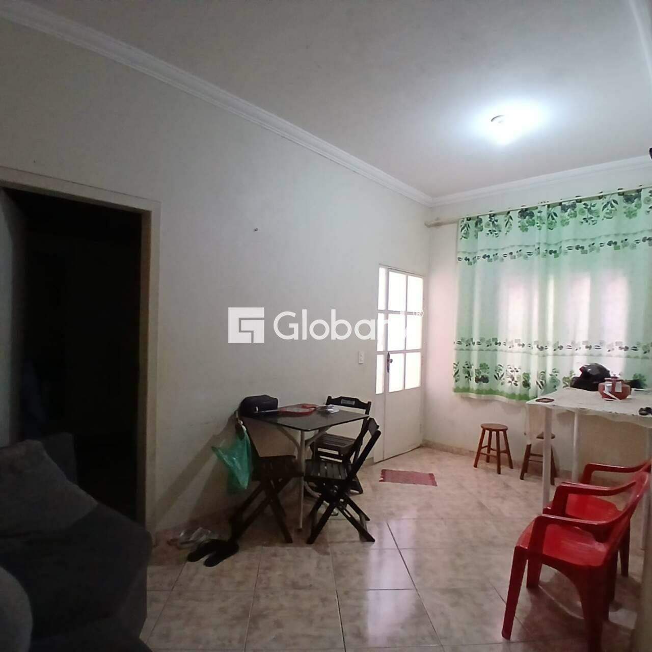 Casa 3 quartos à venda Santos Reis 0m² Montes Claros MG: 