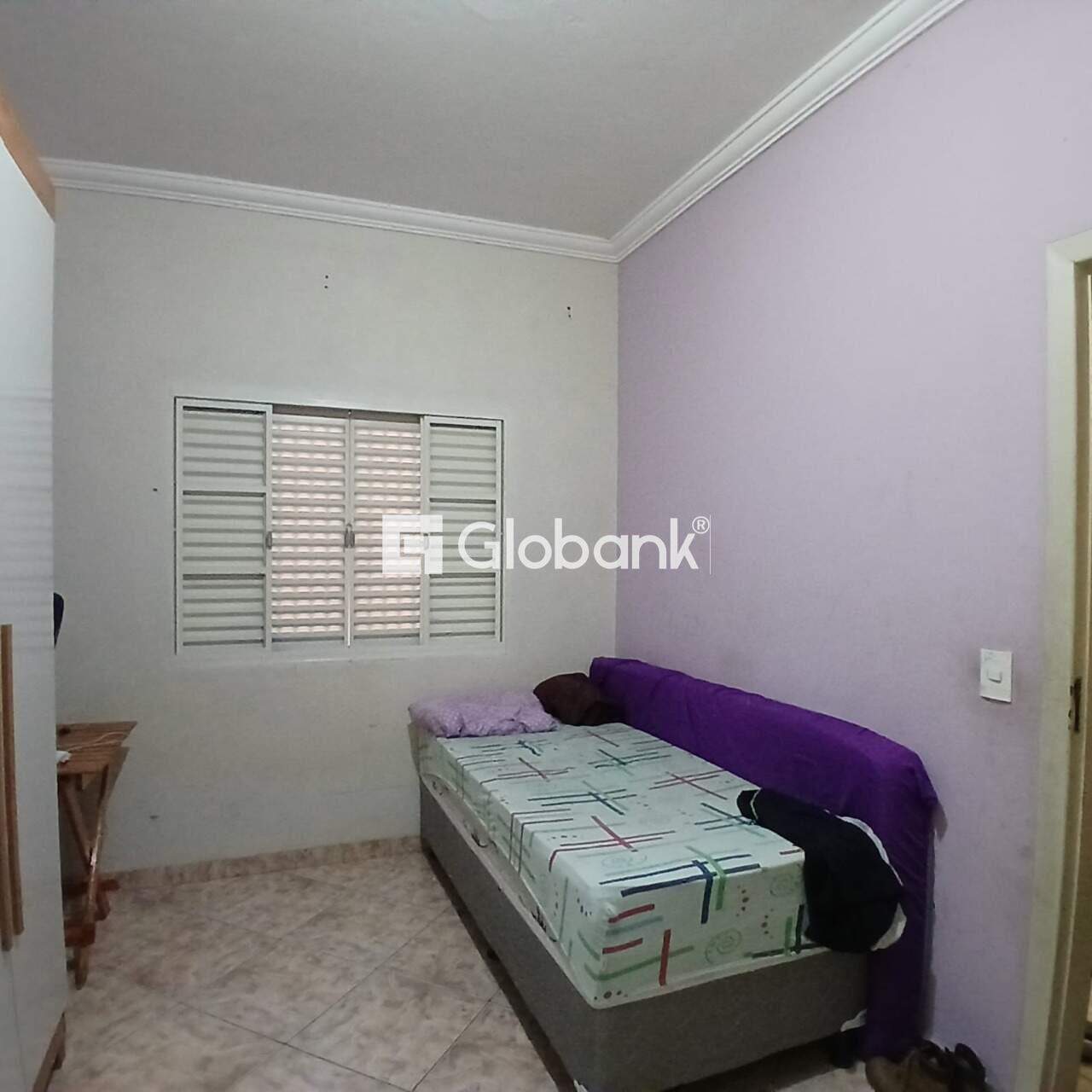 Casa 3 quartos à venda Santos Reis 0m² Montes Claros MG: 