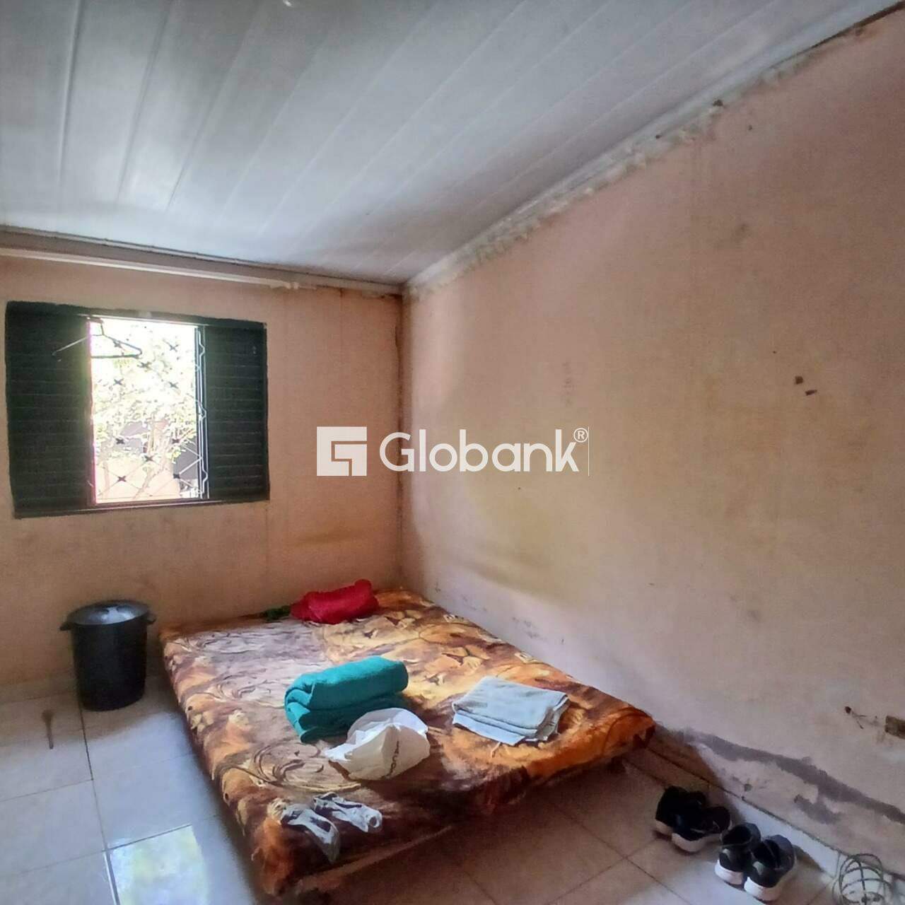 Casa 4 quartos à venda Santo Amaro 100m² Montes Claros MG: 