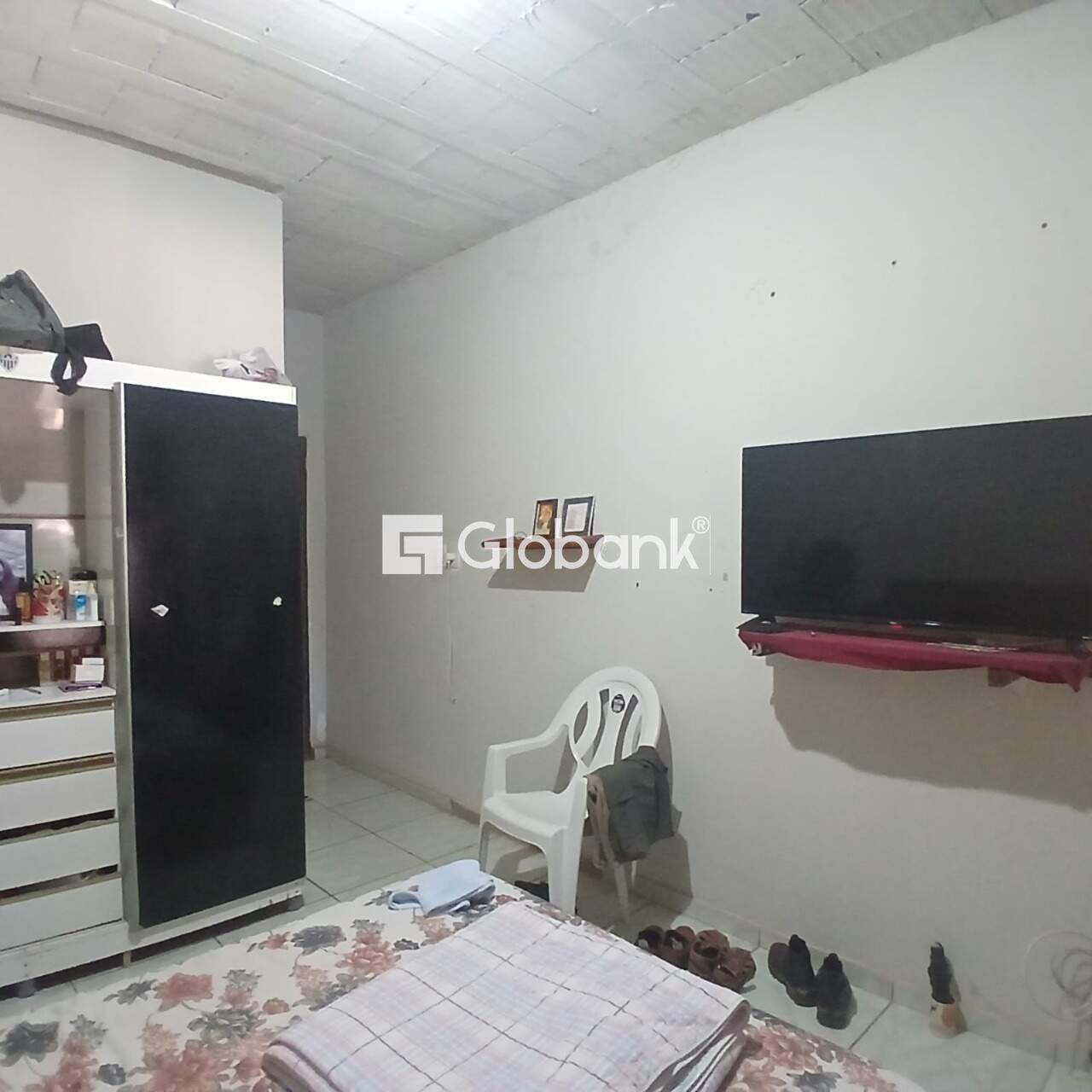 Casa 4 quartos à venda Santo Amaro 100m² Montes Claros MG: 