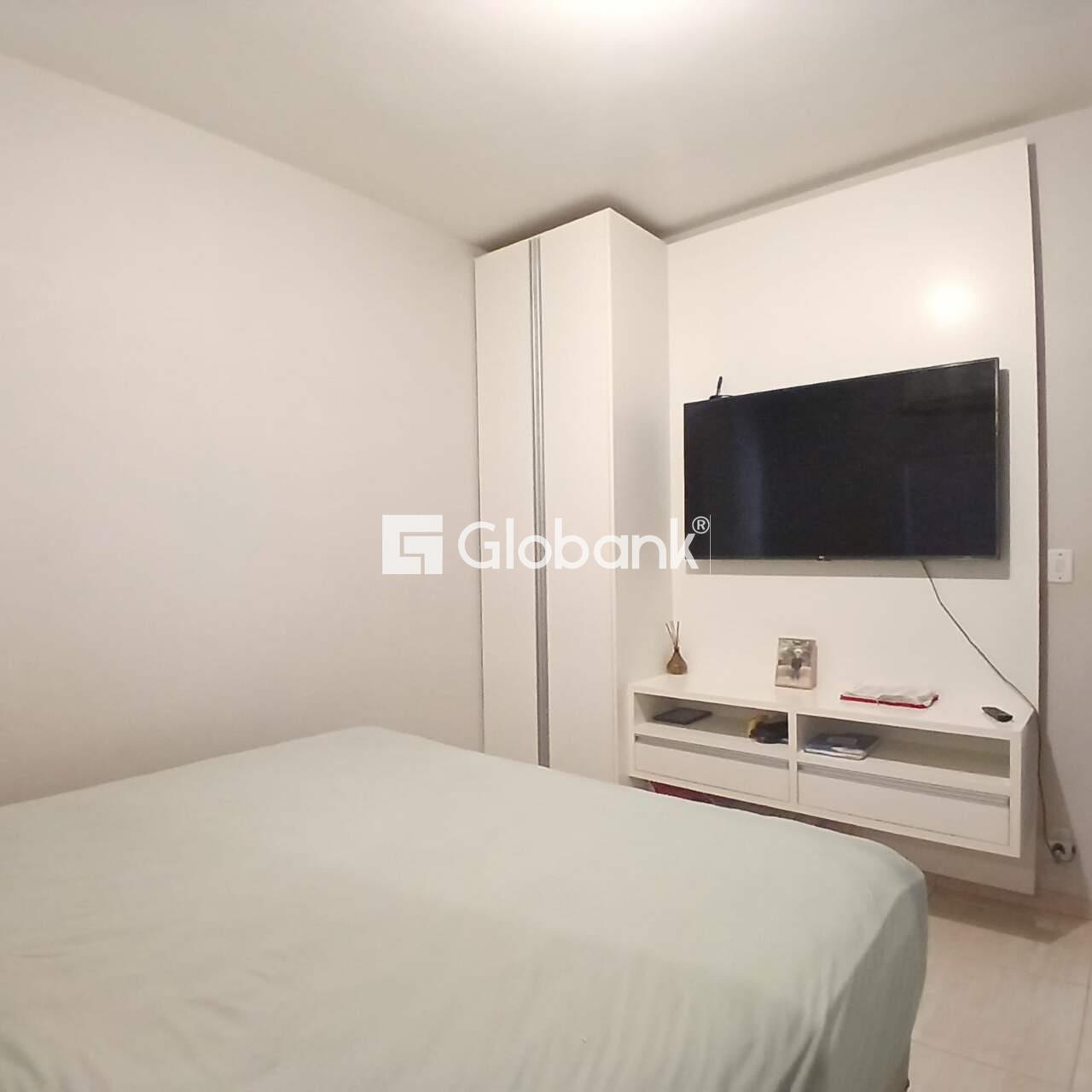 Casa 2 quartos à venda Santo Amaro 54m² Montes Claros MG: 