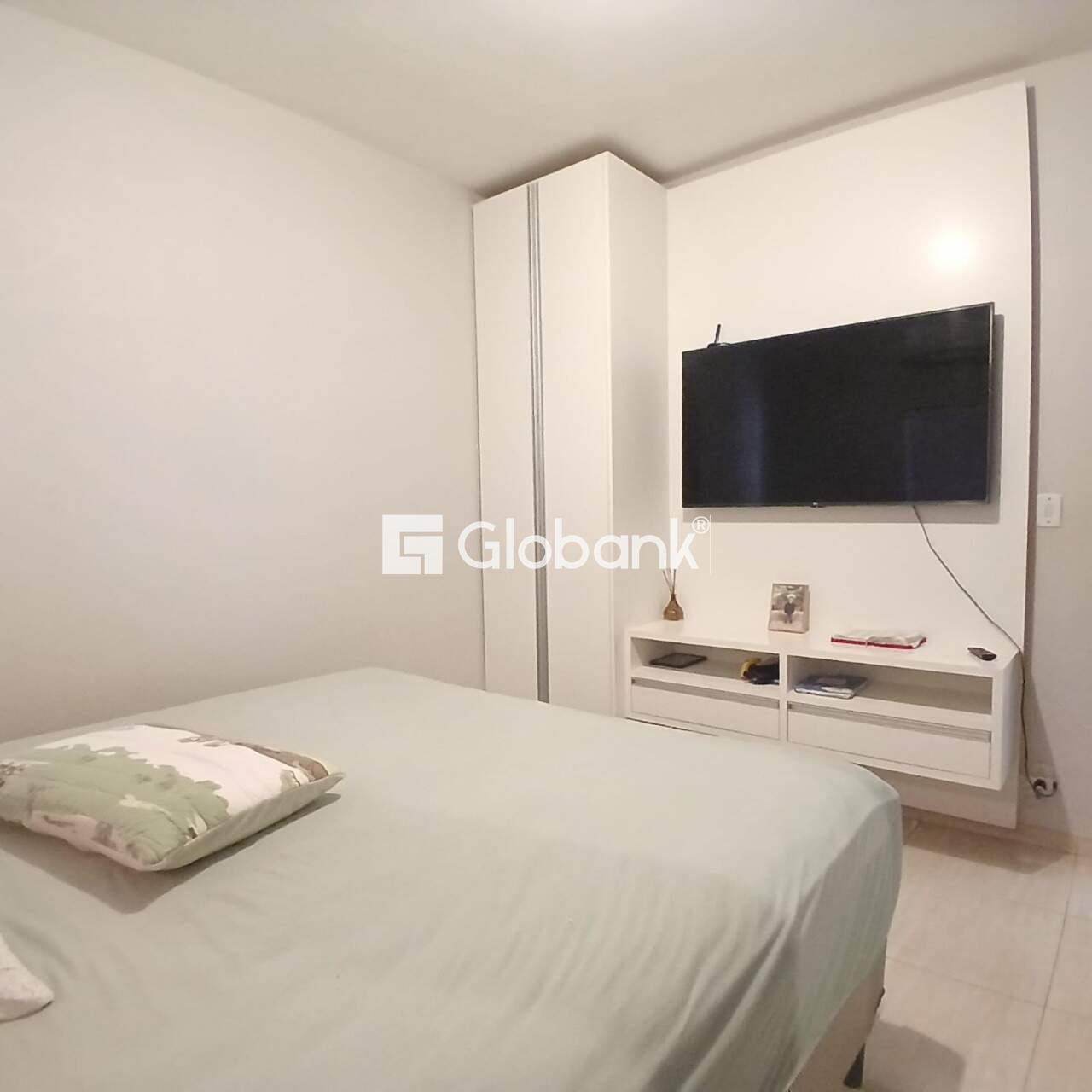 Casa 2 quartos à venda Santo Amaro 54m² Montes Claros MG: 