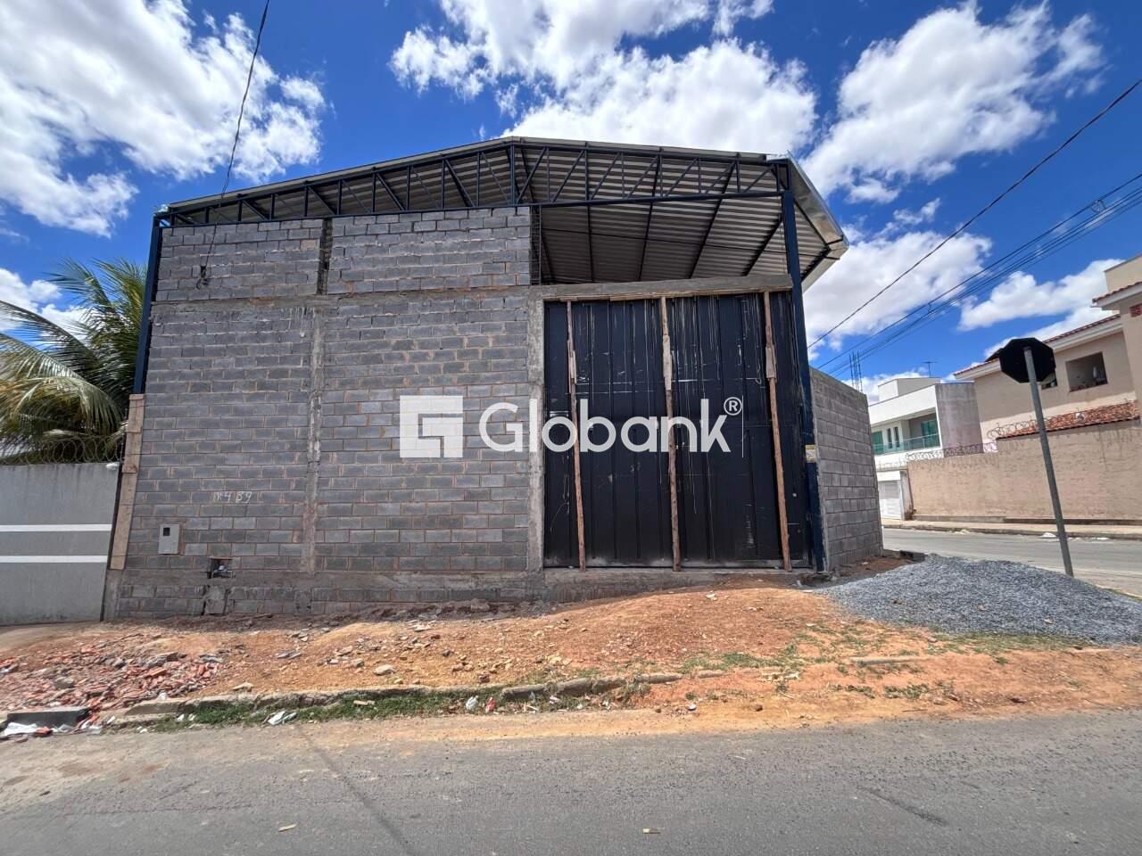 Galpão para aluguel Vargem Grande II 270m² Montes Claros MG: Fachada
