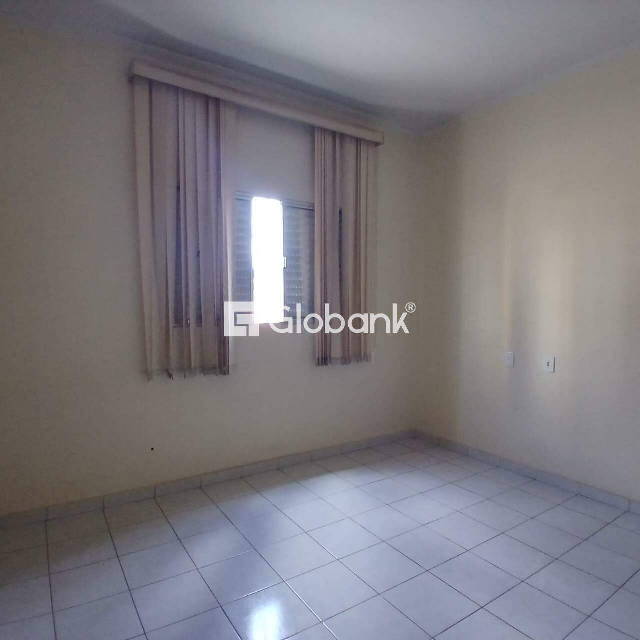 Casa 4 quartos à venda São José 60m² Montes Claros MG: 