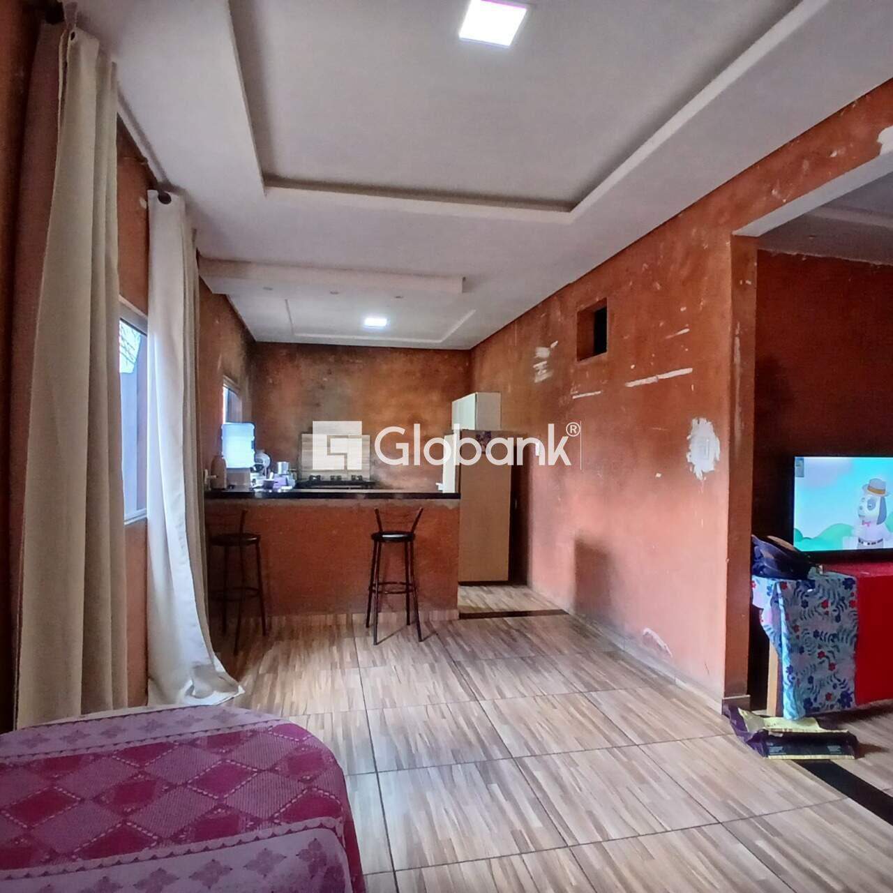 Casa 2 quartos à venda Santo Amaro 115m² Montes Claros MG: 