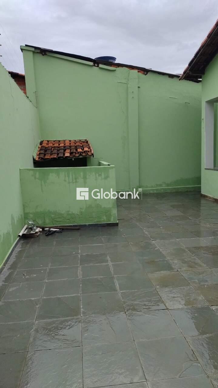 Casa 3 quartos à venda Alto São João 100m² Montes Claros MG: 