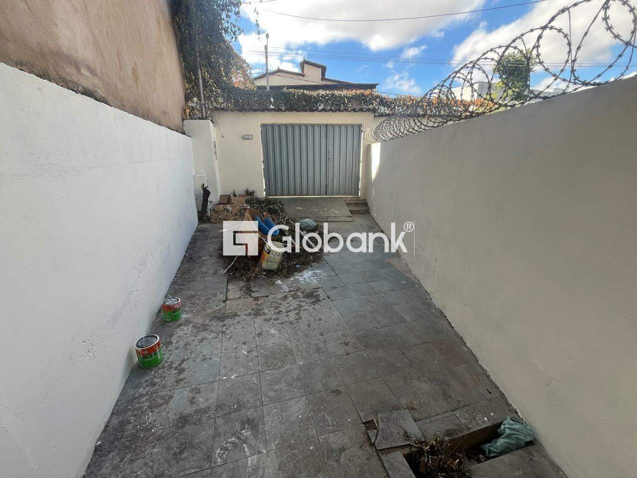 Casa 6 quartos à venda Vila Regina 125m² Montes Claros MG: casa segundo piso, garagem