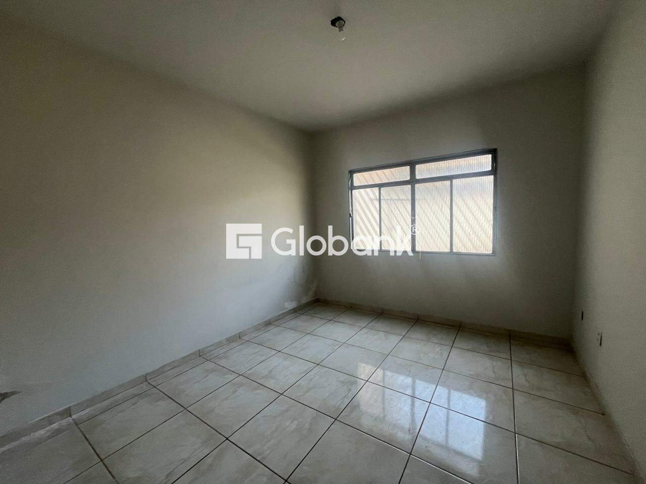 Casa 6 quartos à venda Vila Regina 125m² Montes Claros MG: