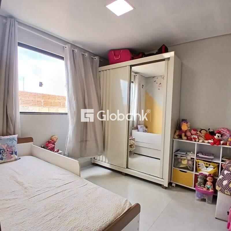 Casa 2 quartos à venda Loteamento dos Cristais 66m² Montes Claros MG: 