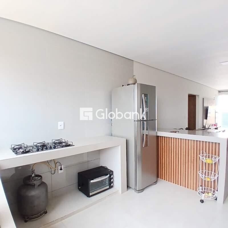 Casa 2 quartos à venda Loteamento dos Cristais 66m² Montes Claros MG: 