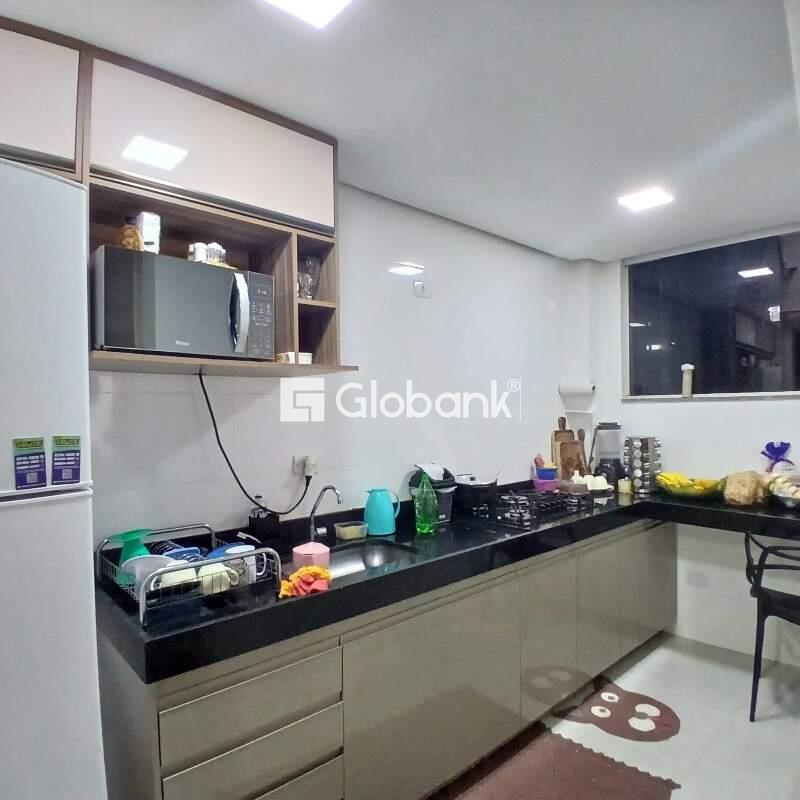 Apartamento 2 quartos à venda Conjunto Residencial JK 80m² Montes Claros MG: 