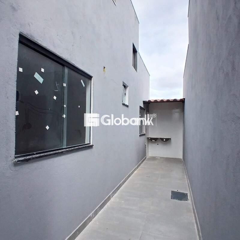 Casa 2 quartos à venda Jardim Olímpico 46m² Montes Claros MG: 