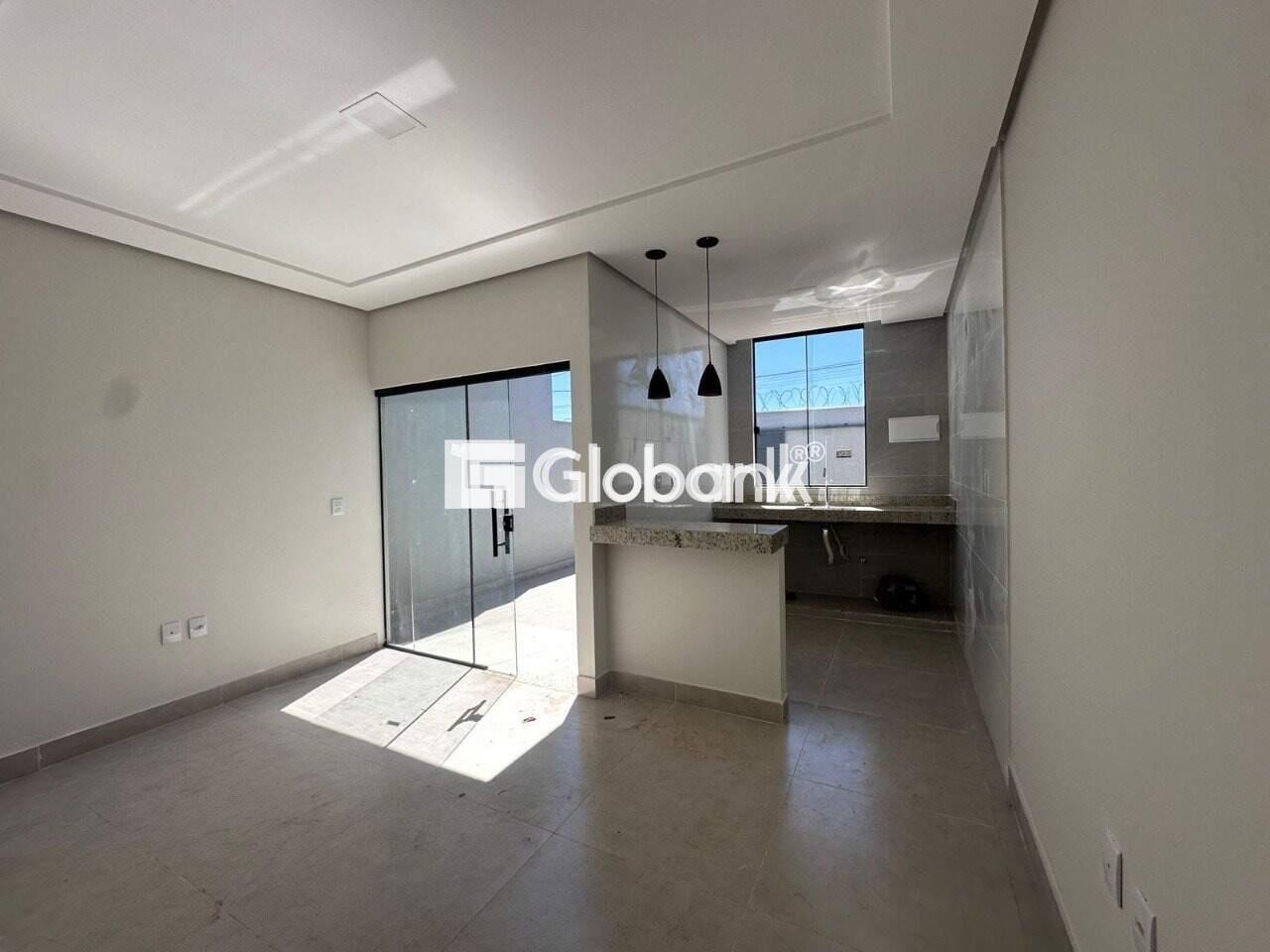 Casa 2 quartos à venda Jardim Olímpico 46m² Montes Claros MG: 
