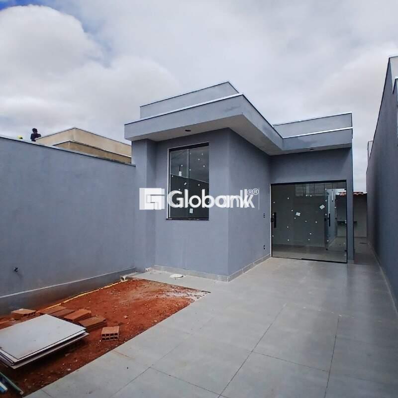 Casa 2 quartos à venda Jardim Olímpico 46m² Montes Claros MG: 