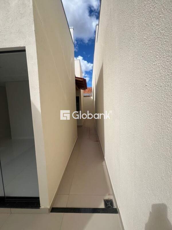 Casa 2 quartos à venda Santos Dumont 46m² Montes Claros MG: 