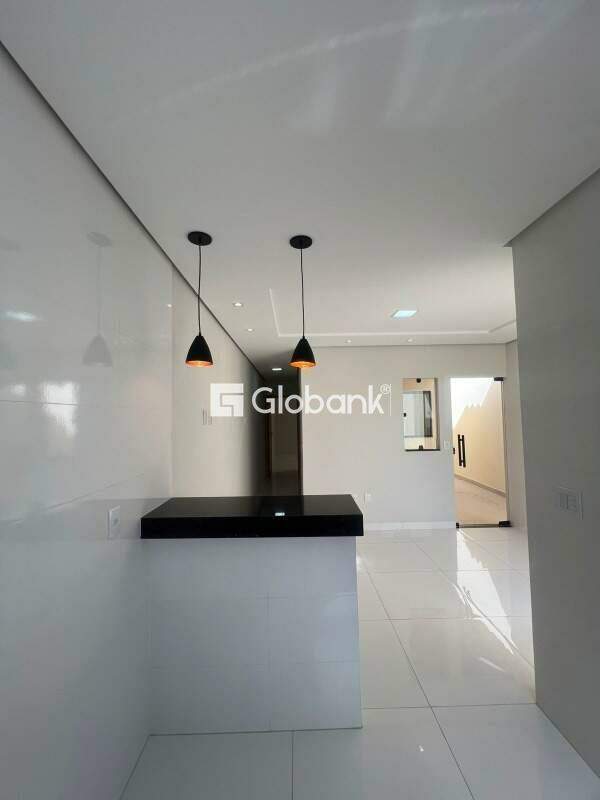 Casa 2 quartos à venda Santos Dumont 46m² Montes Claros MG: 