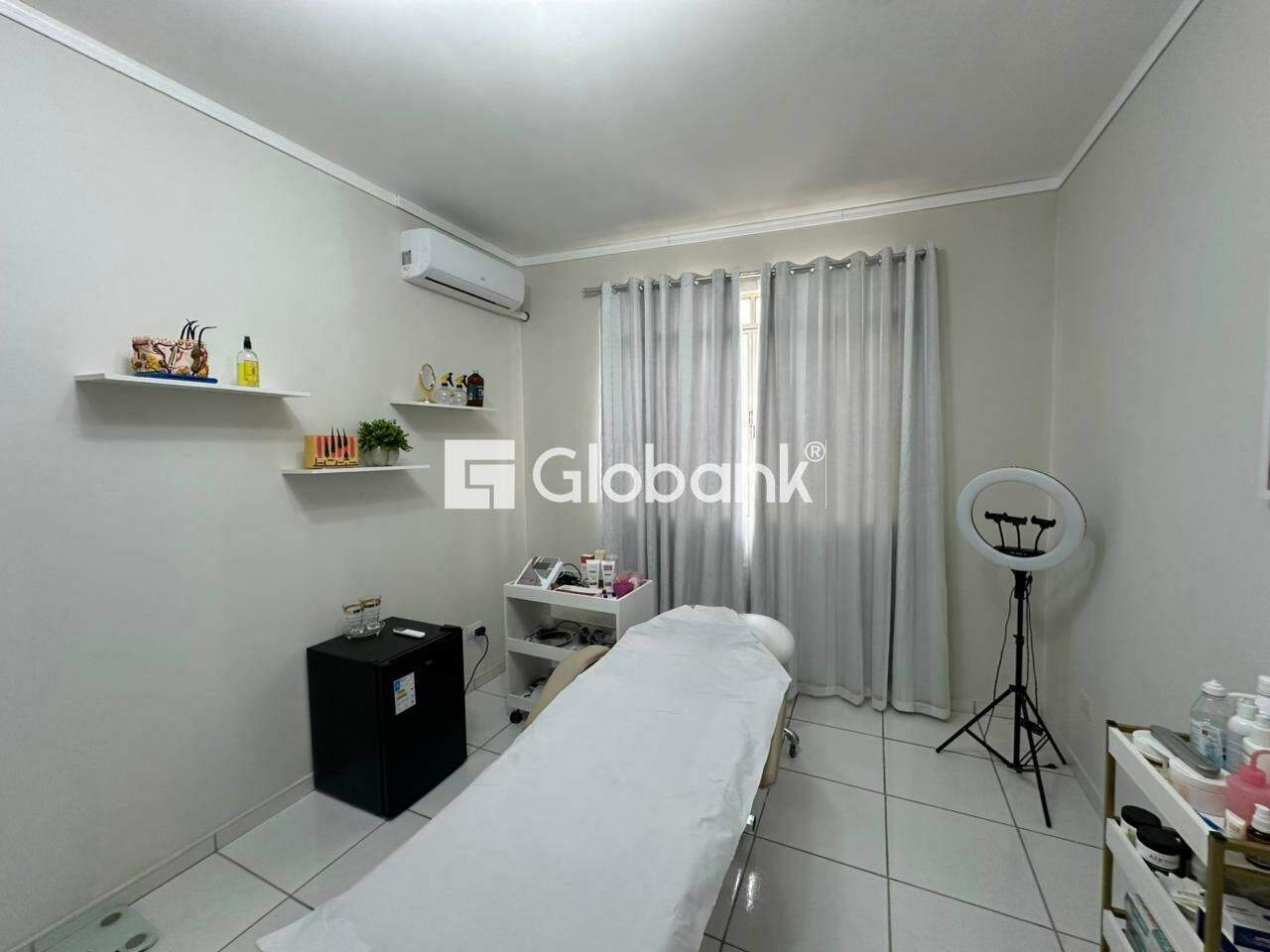 Sala comercial para aluguel Centro 30m² Montes Claros MG: Sala