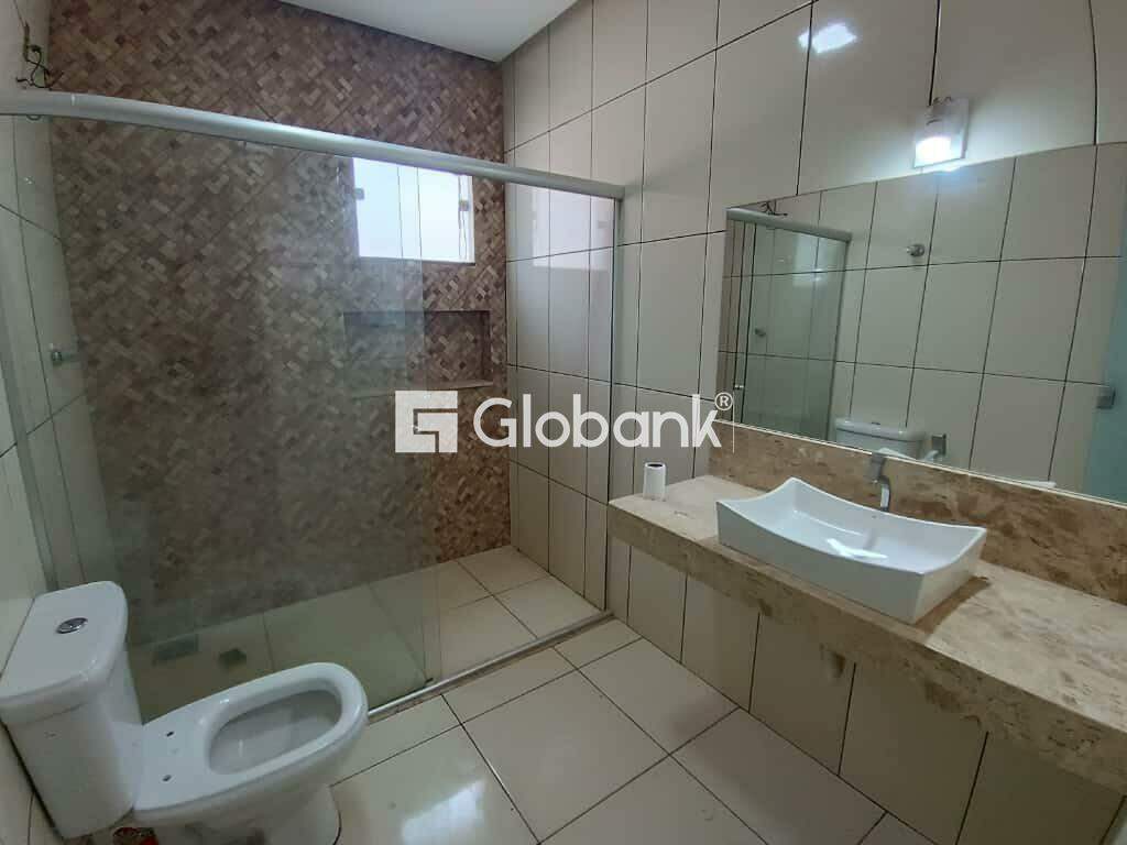 Casa 2 quartos para aluguel Dona Gregória 50m² Montes Claros MG: 