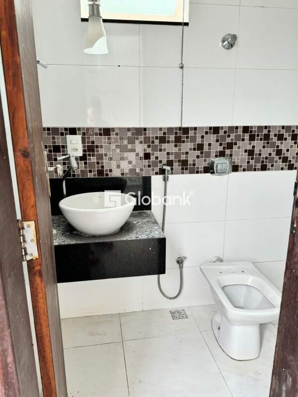 Casa 3 quartos à venda Carmelo 100m² Montes Claros MG: 