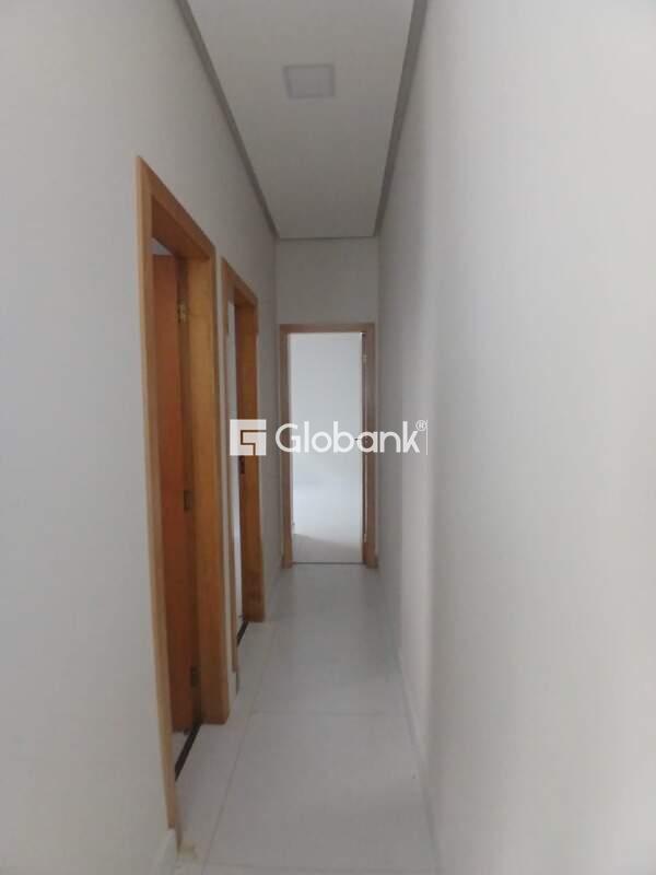 Casa 2 quartos à venda Interlagos 55m² Montes Claros MG: 