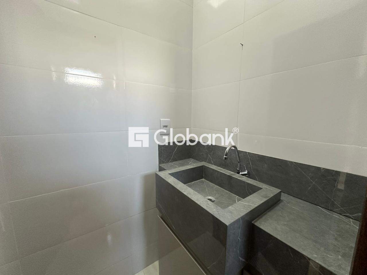 Cobertura 3 quartos para aluguel Ibituruna 140m² Montes Claros MG: Lavabo