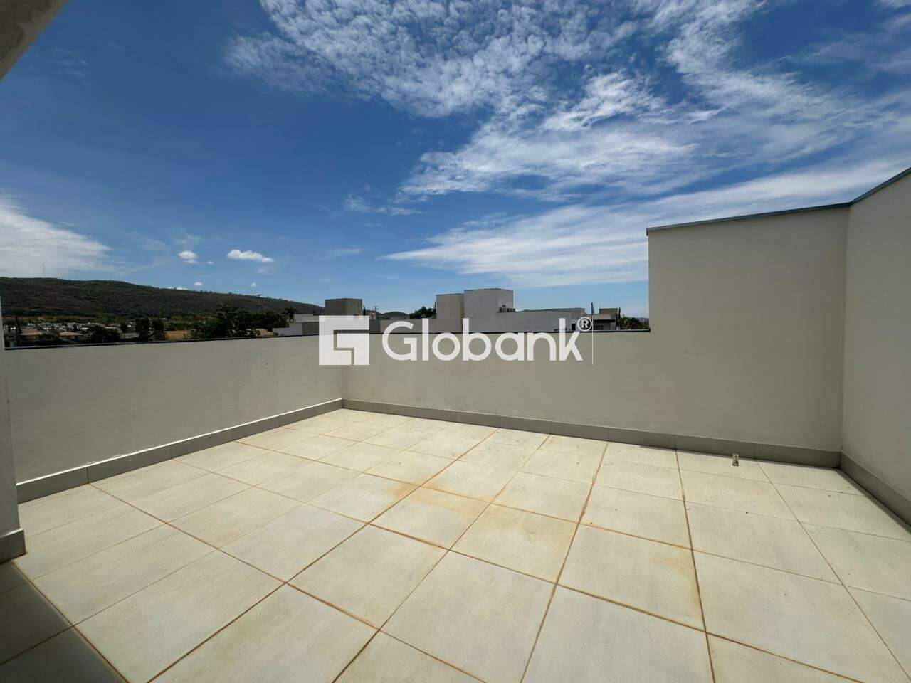 Cobertura 3 quartos para aluguel Ibituruna 140m² Montes Claros MG: