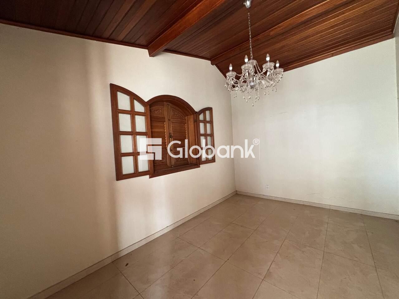 Casa 3 quartos para aluguel Centro 180m² Montes Claros MG: Sala 1