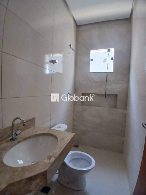 Casa 3 quartos à venda Interlagos 69m² Montes Claros MG: 