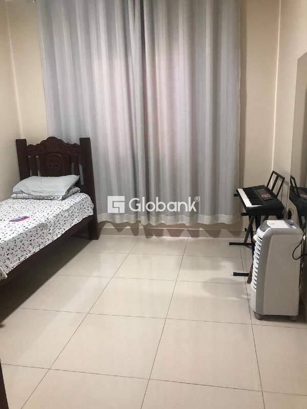 Casa 5 quartos à venda Alice Maia 200m² Montes Claros MG: 