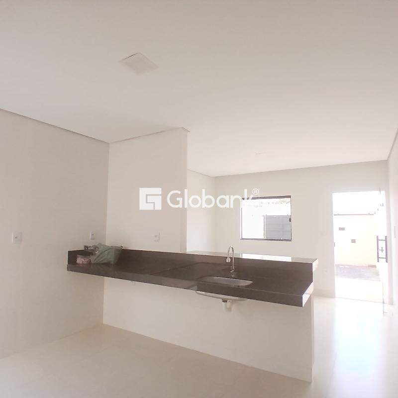 Casa 2 quartos à venda Jardim Primavera 65m² Montes Claros MG: