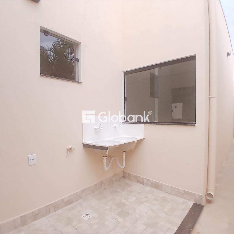 Casa 2 quartos à venda Jardim Primavera 65m² Montes Claros MG: