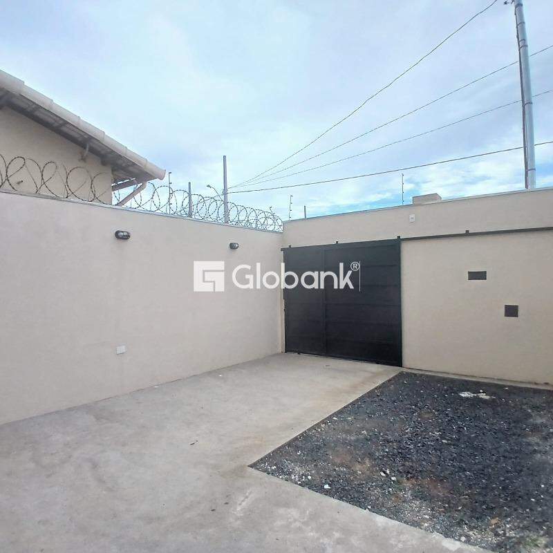 Casa 2 quartos à venda Jardim Primavera 65m² Montes Claros MG: 