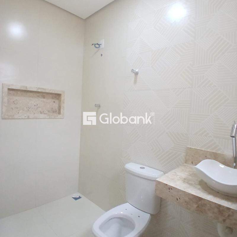 Casa 2 quartos à venda Jardim Primavera 65m² Montes Claros MG: