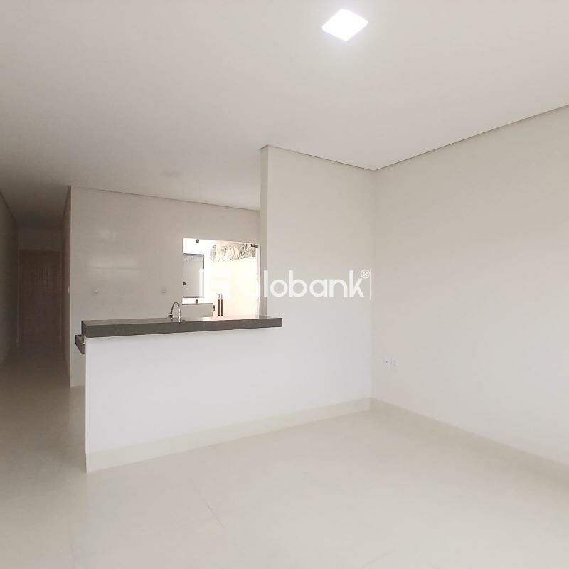 Casa 2 quartos à venda Jardim Primavera 65m² Montes Claros MG: