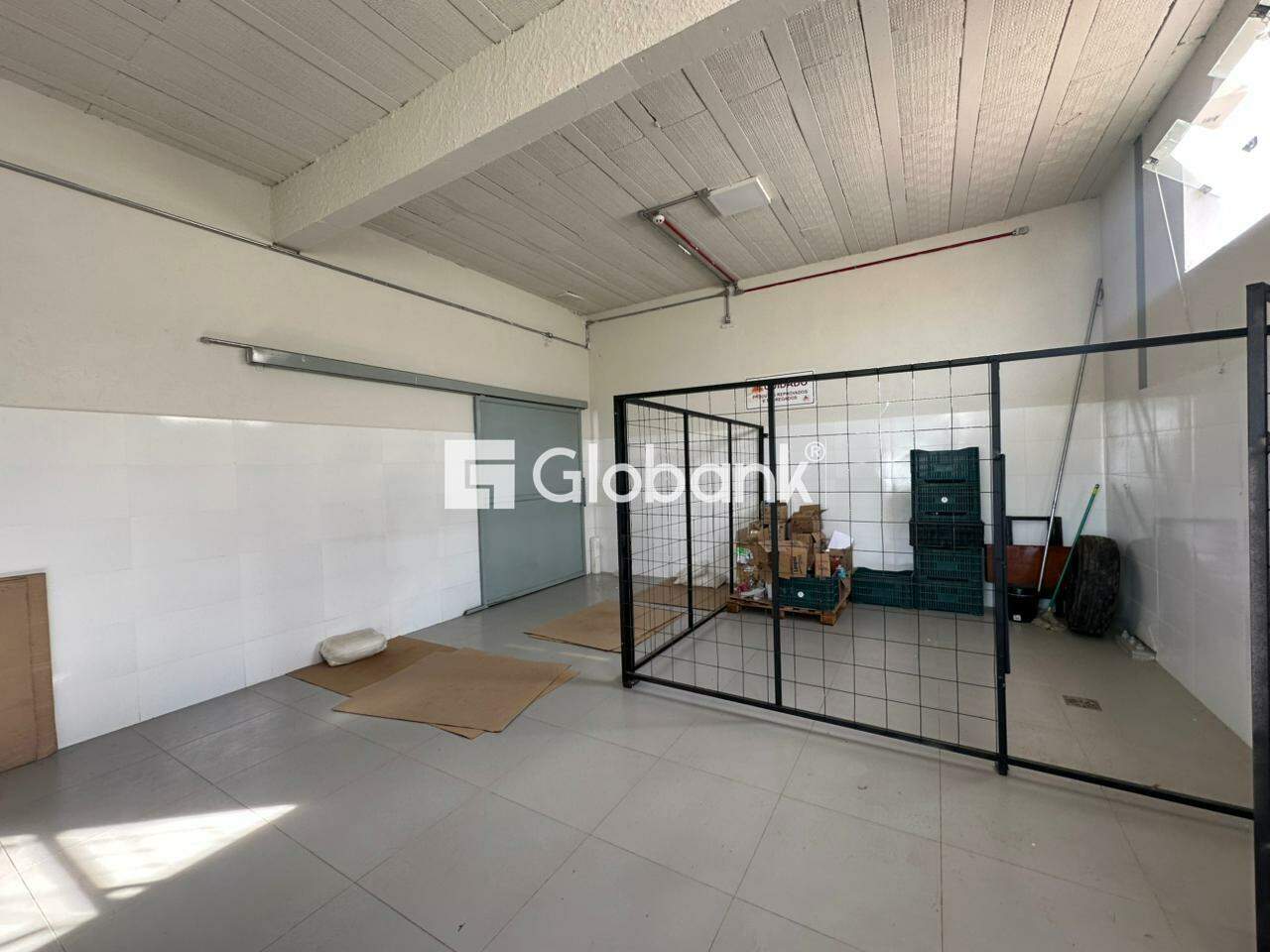 Galpão para aluguel Dos Mangues 1.500m² Montes Claros MG: