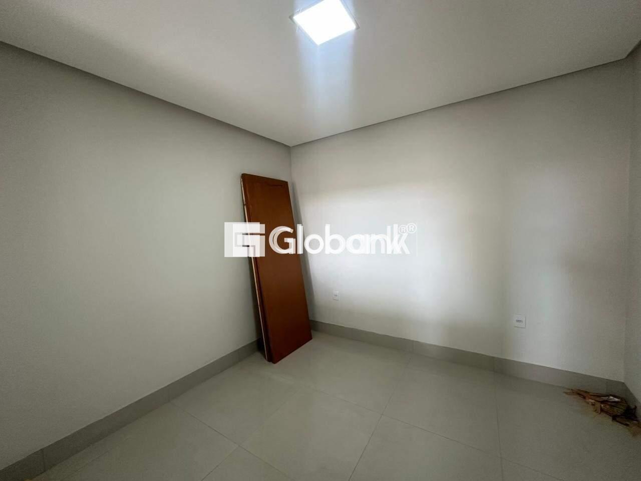 Casa 3 quartos para aluguel Vila Anália 98m² Montes Claros MG: 